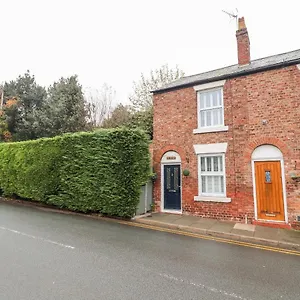 Elv Holiday home Chester