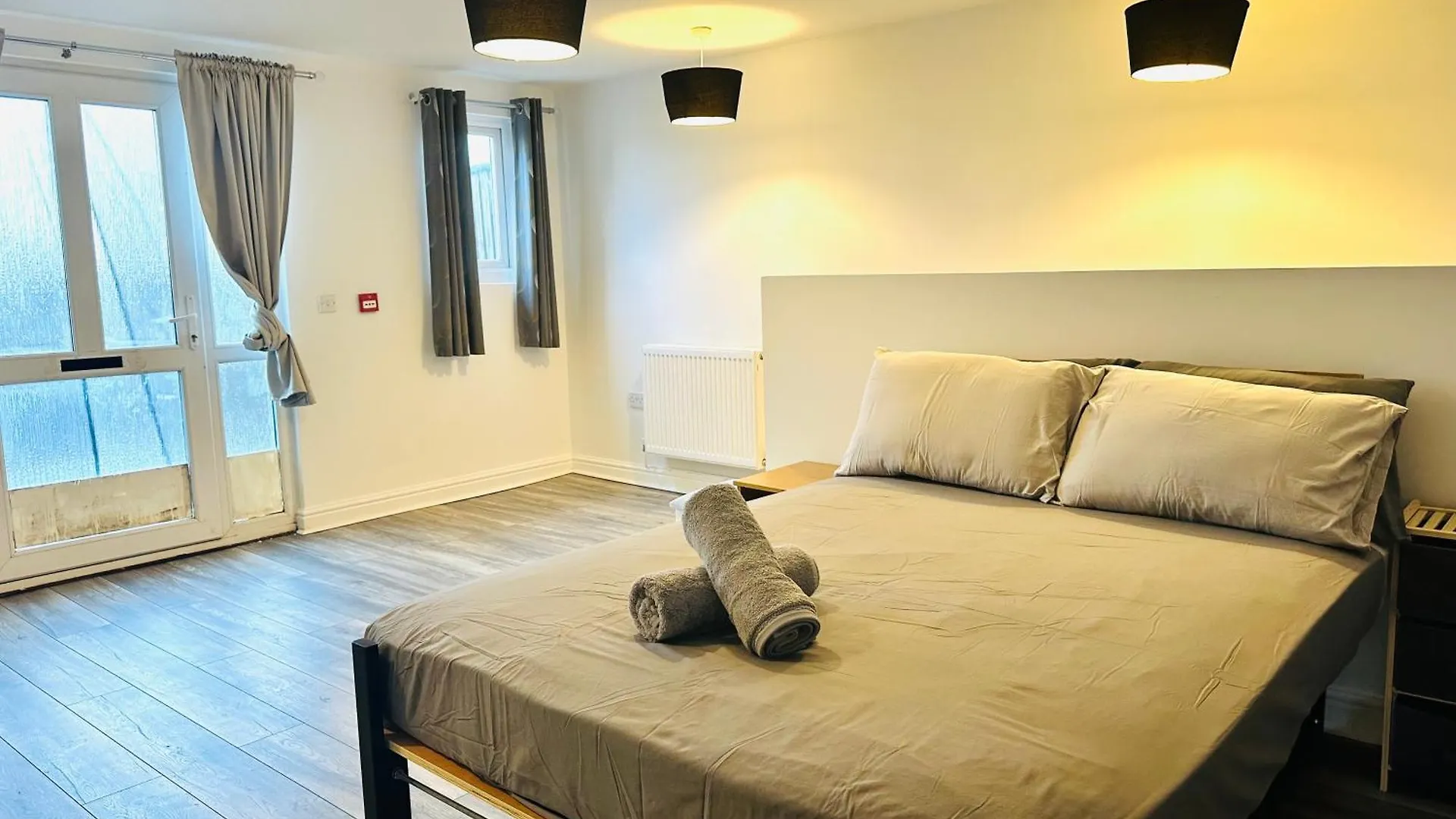 Spacious And Affordable City Center Two Beds Flat location